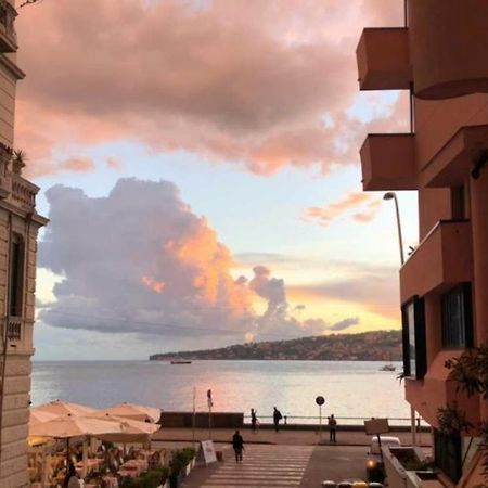 Naples Luxury Suites B&B Exteriör bild